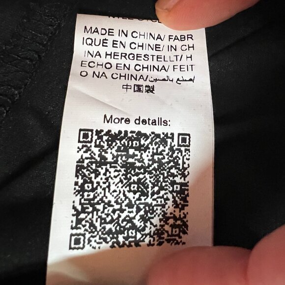 Shein Black long sleeved jumpsuit with pockets, and a zipper on the back Size 2X - Picture 5 of 5